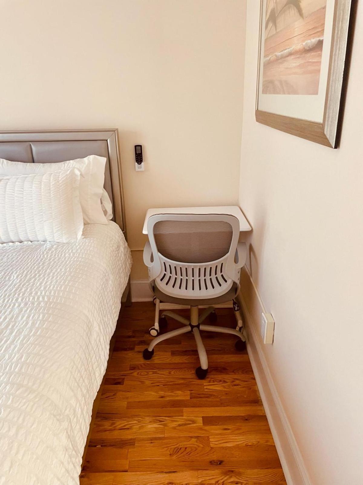 Ooohlala! 2 Beds And 2 Full Baths W/Free Parking Apartment Newark Luaran gambar