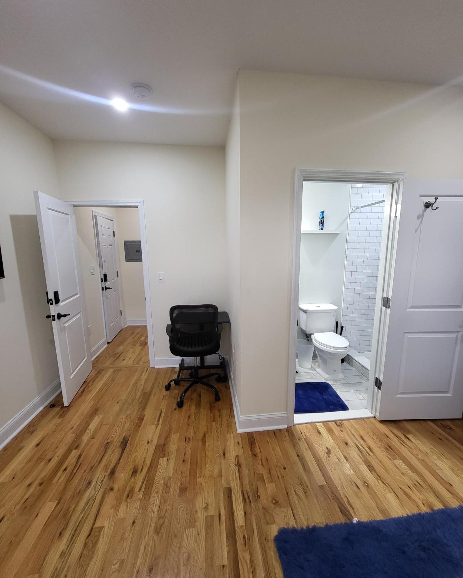 Ooohlala! 2 Beds And 2 Full Baths W/Free Parking Apartment Newark Luaran gambar
